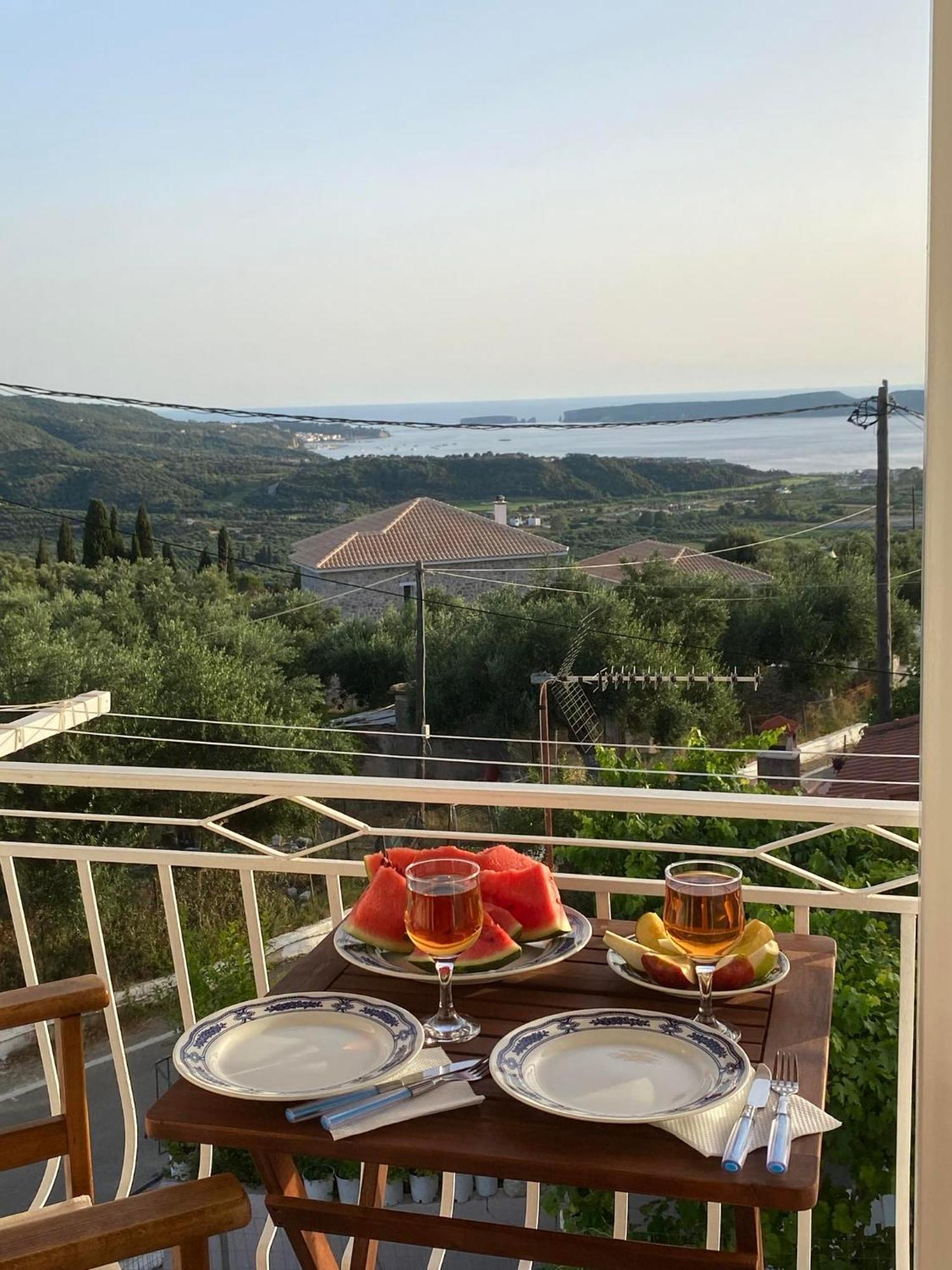 Golden Navarino'S Sunset ไปโลส ภายนอก รูปภาพ